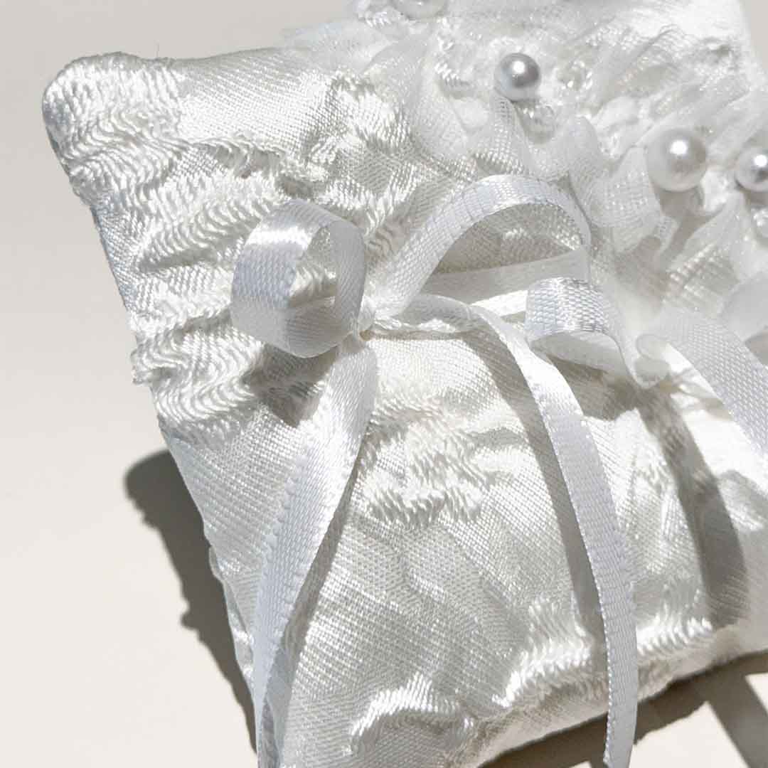 Make your pet’s role unforgettable with this charming Dog Ring Bearer Cushion. Designed to perfectly suit your dog’s size and comfort, this cushion adds a touch of elegance to the ceremony. Handcrafted with premium materials, it’s the ideal way for your furry companion to carry the wedding rings in style and grace, adding a unique and special moment to your wedding day.