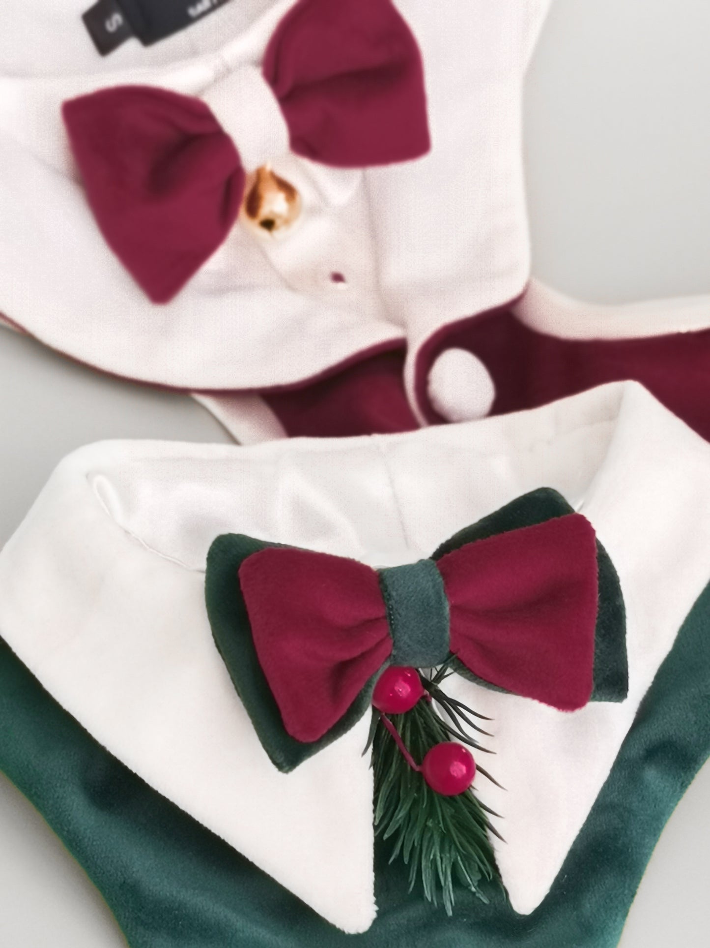 Tailored Christmas clothing for dogs and cats